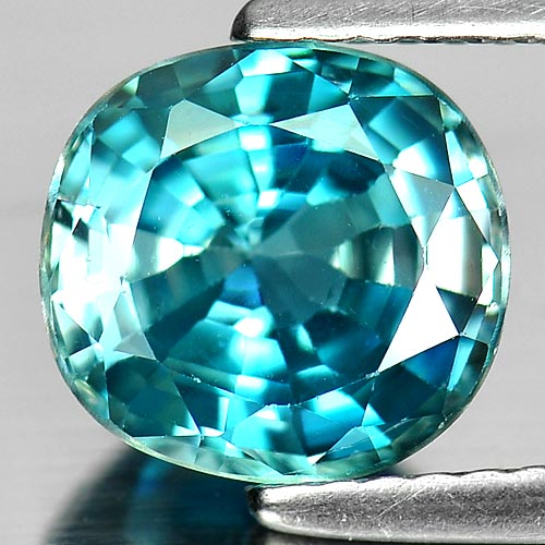 ZN196 Oval 2.86ct 8.3x7.8mm Natural Blue Zircon Cambodia